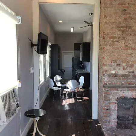 Modern Condo 2 Blocks From Quarters New Orleans Exterior photo